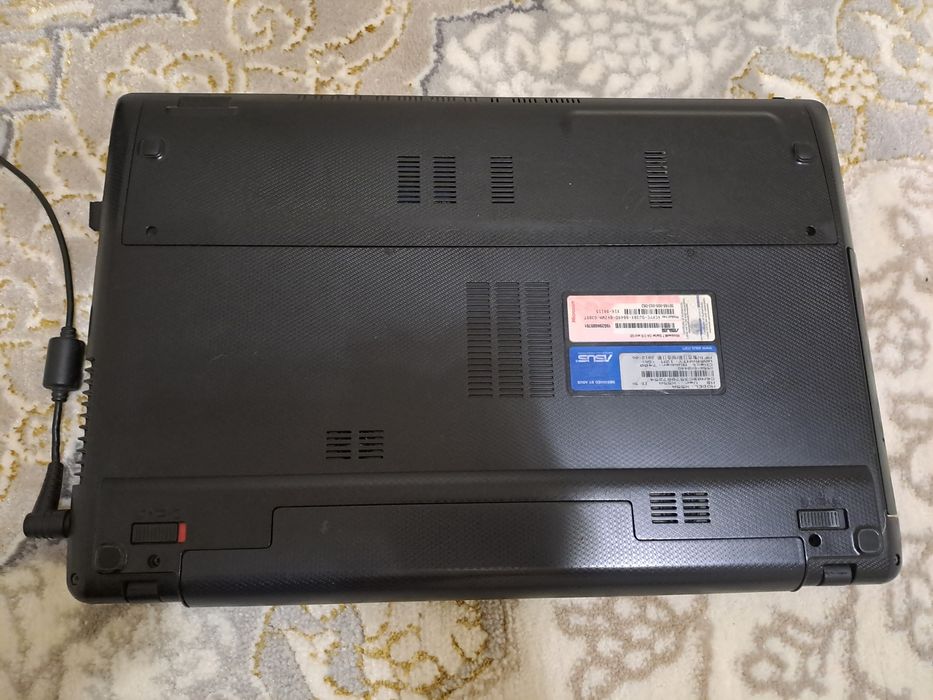 ASUS X55A noutbuk