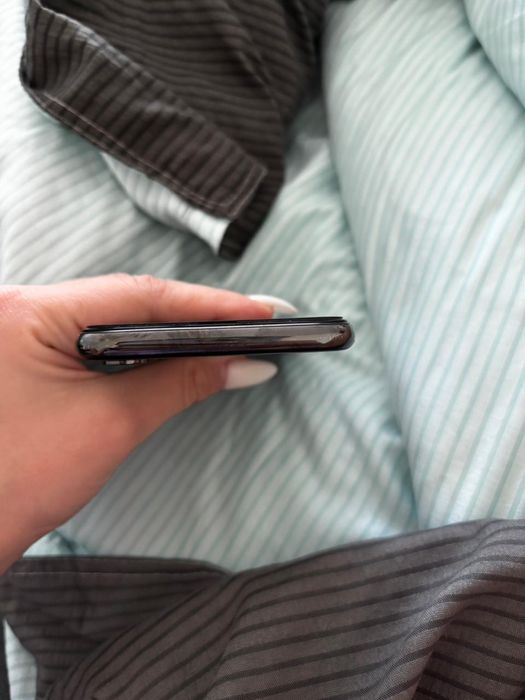 Продам IPHONE X 64GB