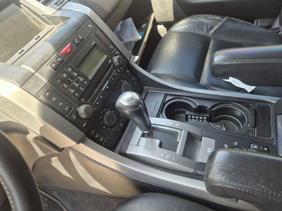 Продавам на части