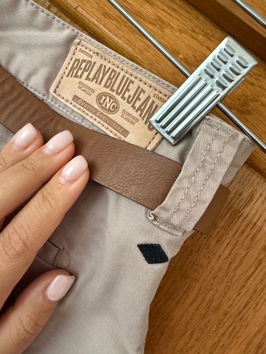 Replay чино къси панталони с висока талия в бежово кафяво