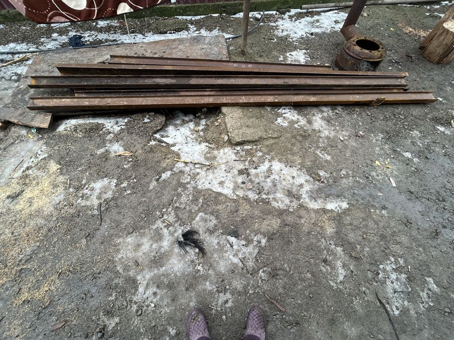 Profile metalice tip I, 6 bucăți, 4–4,4 m – PREȚ BUN