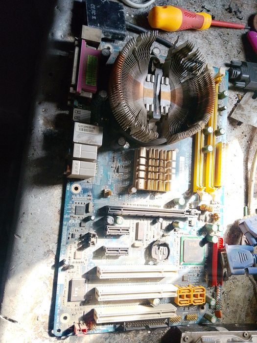 Материнская плата