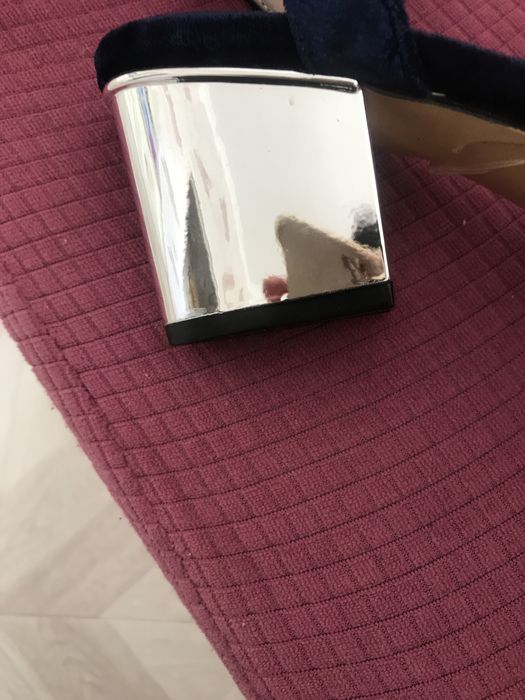 Босоножки 39 размер (новые)