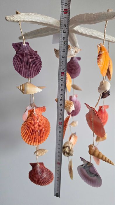 Decorațiune marină handmade din scoici și stele de mare