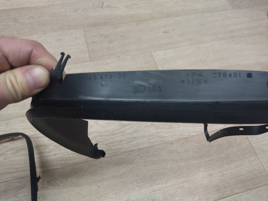 Ауди а6с5 и аллроад уплотнитель на фару