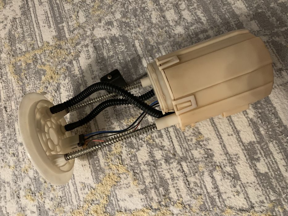 Бензонасос (топливный насос)