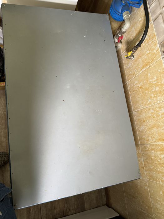 Стол кухоный