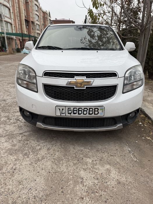 Продаётся Chevrolet Orlando, 2017 год.