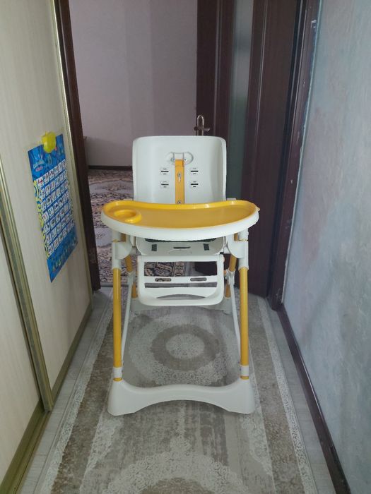 Продам столик для кормления