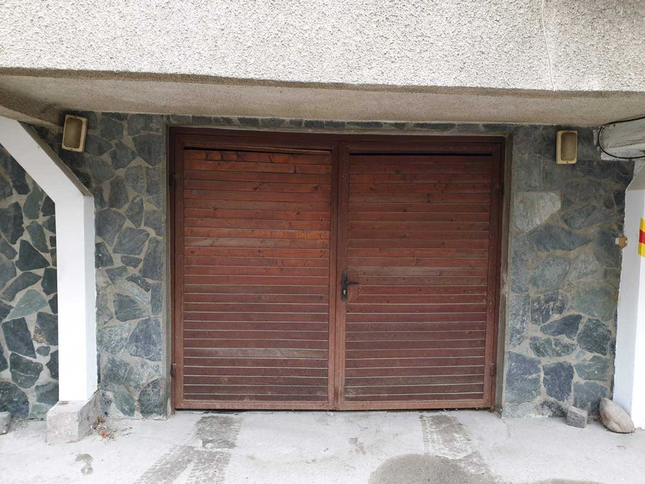 Дава се под наем Гараж / Паркомясто в София, Център - 18 кв.м за 142.8 € - Снимка #3