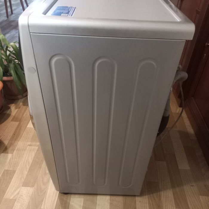 Продам стиральную машинку Samsung.