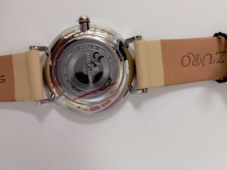 Нов марков дамски часовник Jacques Lemans 1-2112E