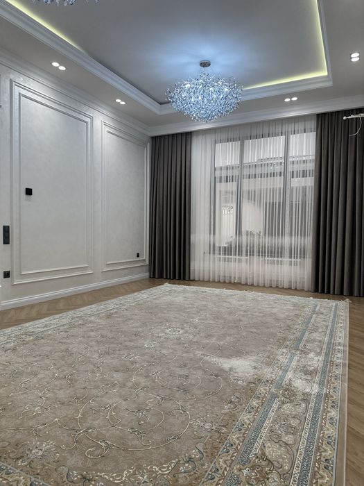 Новый Дом. 350кв.Yangi Xovli 40 letda. 3,5 sotih. 8 hona.