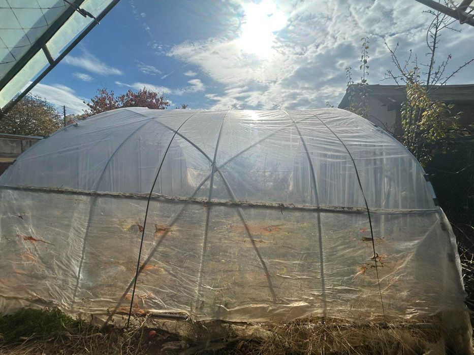 Продавам оранжерия