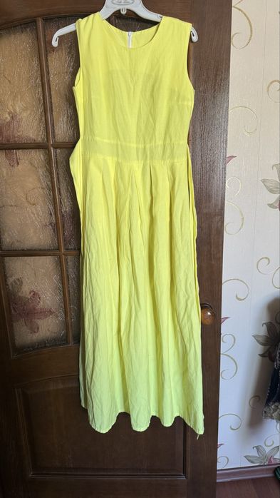 Продам платье новый