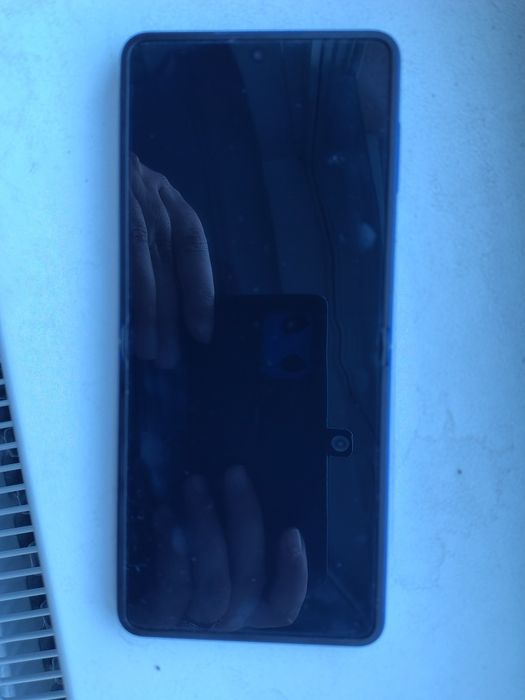 Vând Samsung Z Flip 7