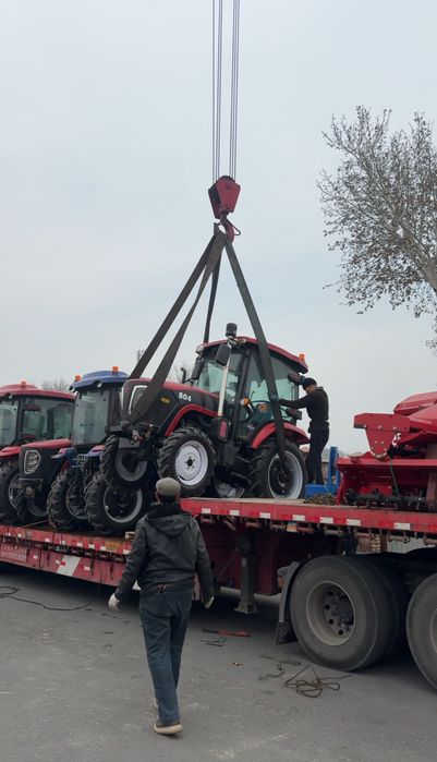 Traktor 804 Kabinali Konditsioner Pechka Ventelyator bilan jihoz