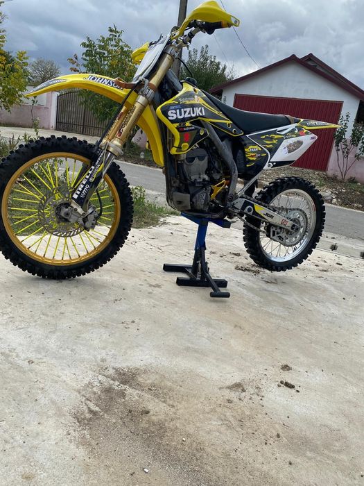 vand suziki rmz 250