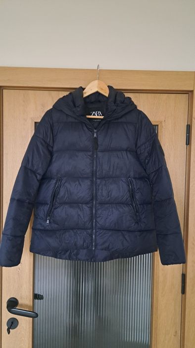 Изключително запазено зимно дамско яке Zara