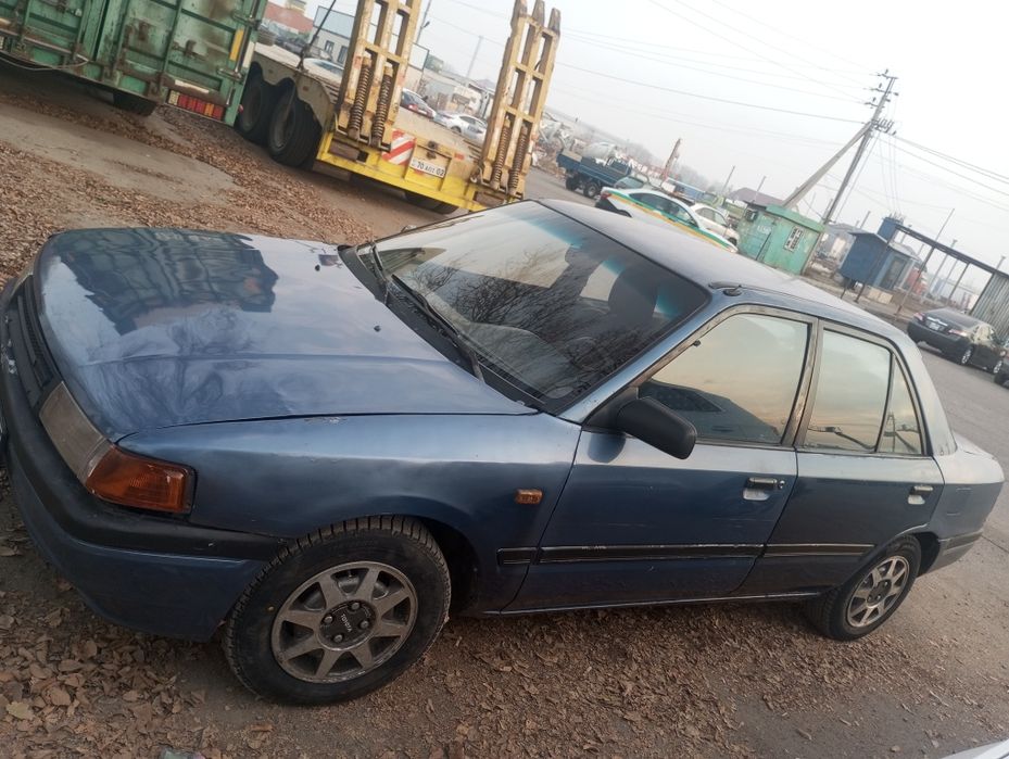 Продам машину Мазду