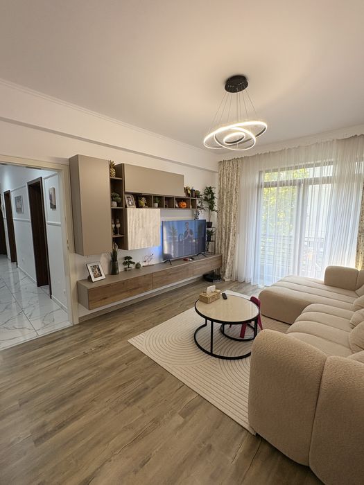 Vand apartament 3 camere Lidl Uverturii