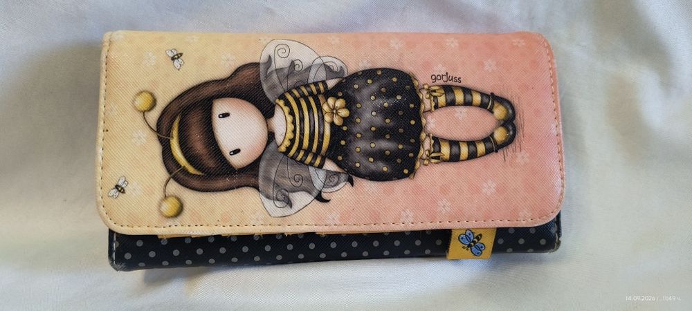 Оригинално голямо портмоне Santoro Gorjuss - модел Bee-Loved