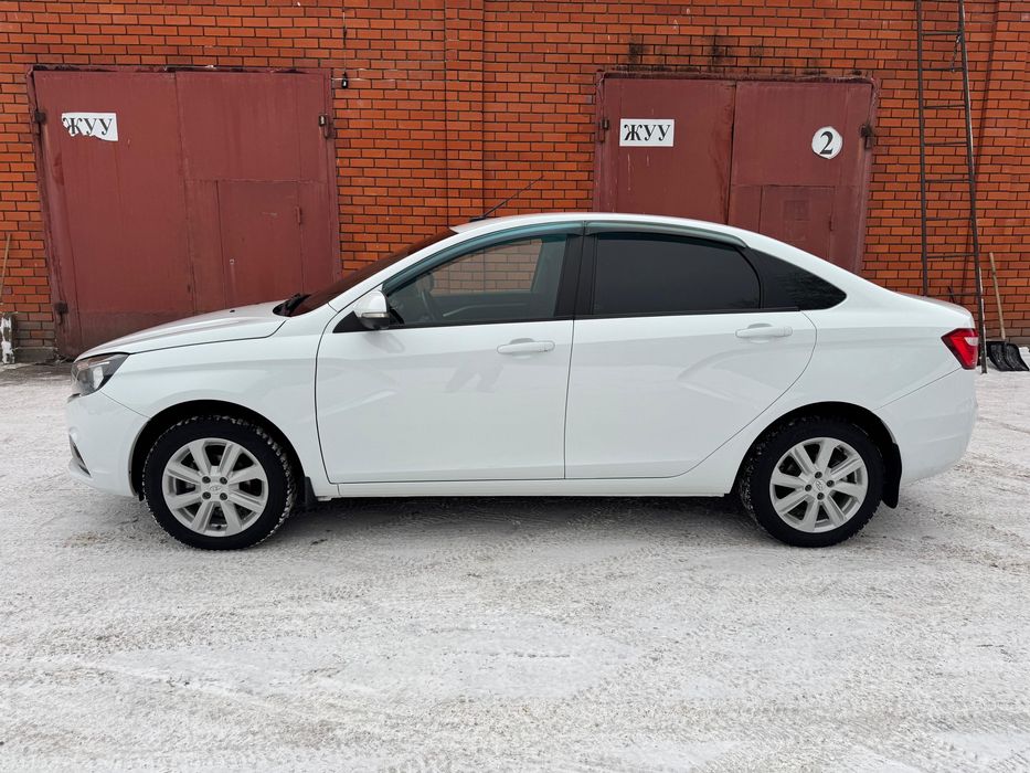 Продам ладу веста