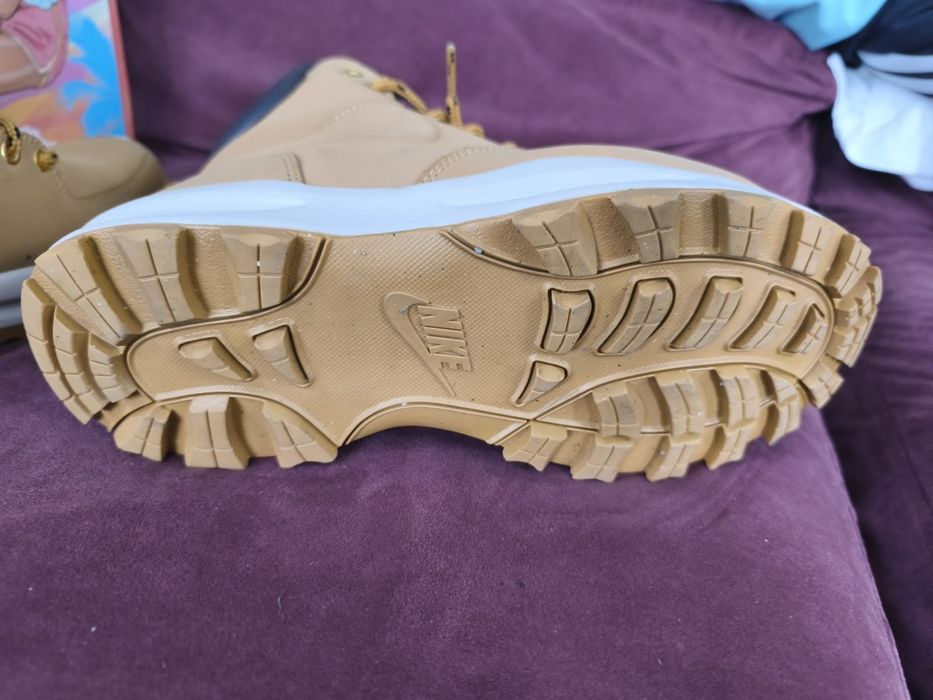 Ghete Nike culoare Camel
