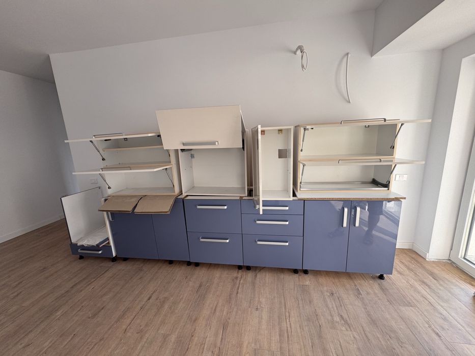 Mobila bucatarie MDF lucios