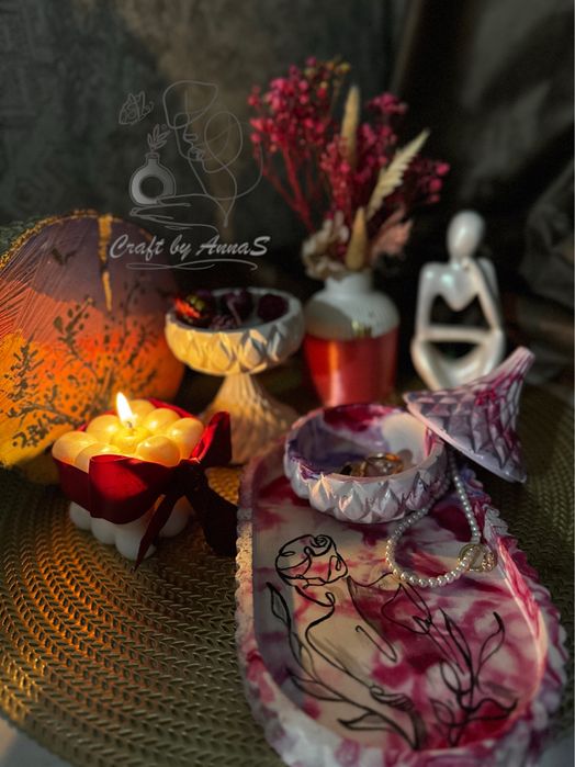 Продам гипсовые изделия и свечи