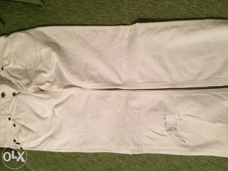 Нови бели дънки ,оригинални Джаст Кавали.