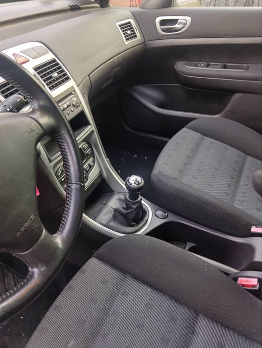 Пежо307,2 0 бензин