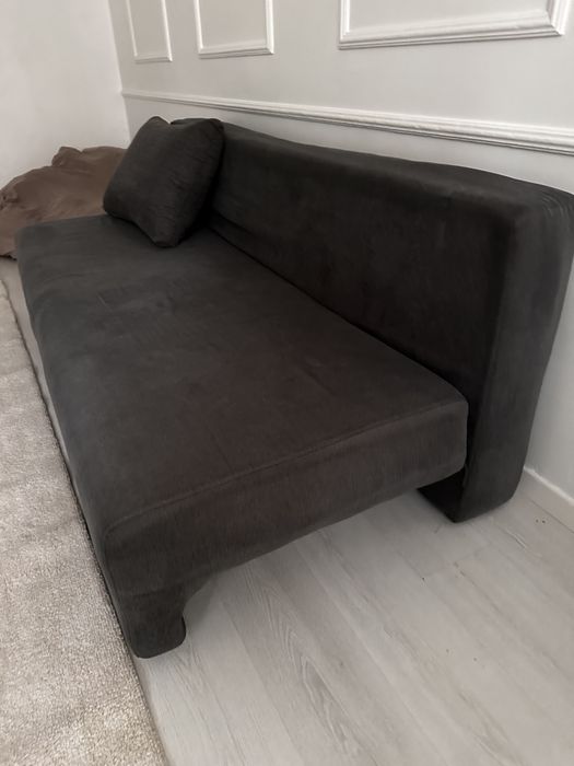 Canapea extensibila pentru living