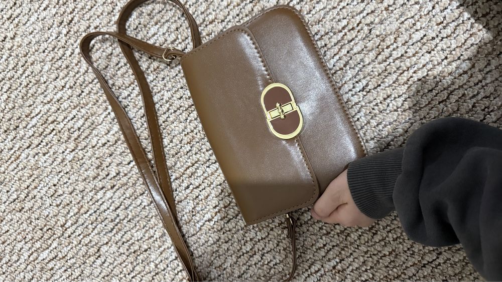 Сумка в коричневом цвете