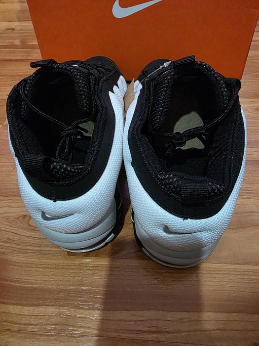 Adidasi Nike utempo