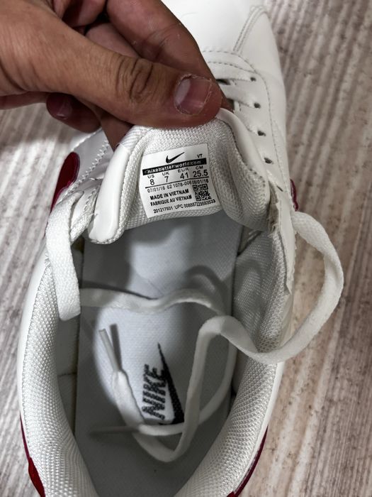 Новые кроссовки NIKE оригенал