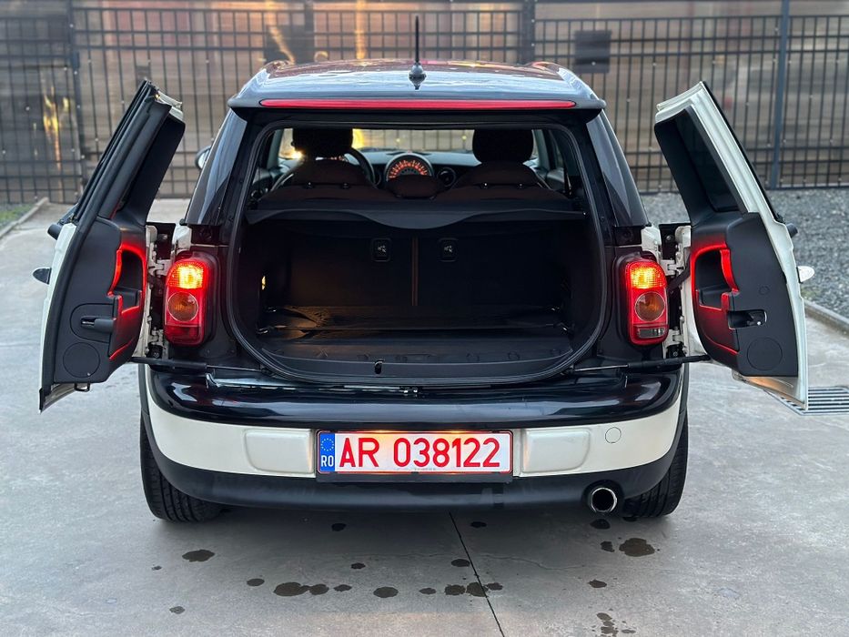 Mini Cooper Clubman 1.6 Benzina 120Cp - 6 Trepte - Semi Piele - 2009