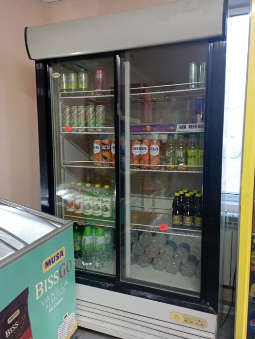 Продам холодильник 250000