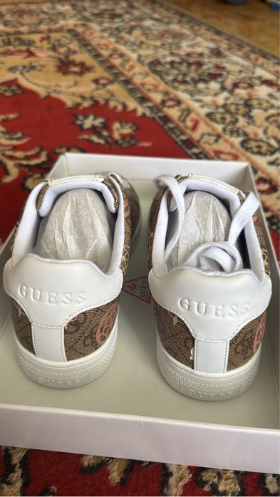 Обувь GUESS кеды