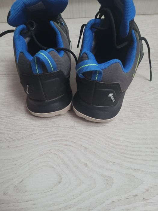 Adidas Terrex Continental