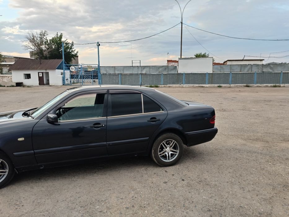 Легковой автомобиль