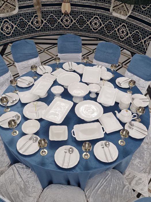 Прокат пасуда . Стол и стулья