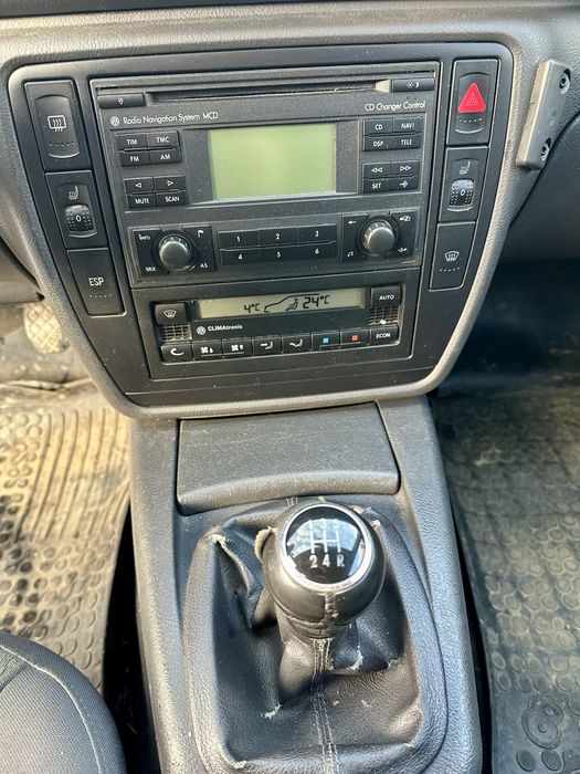 Vand Passat B5 ușor avariat