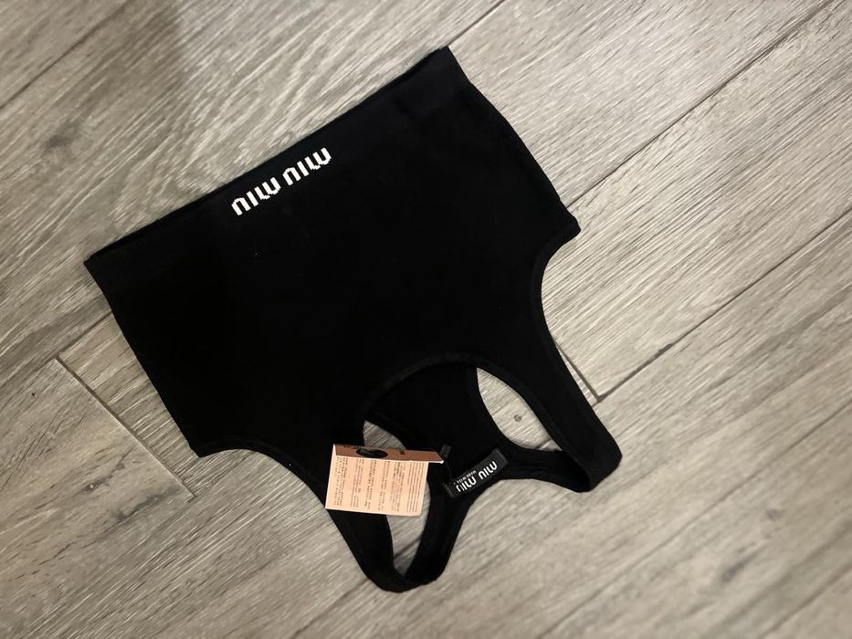 Топ от машинно плетиво намален