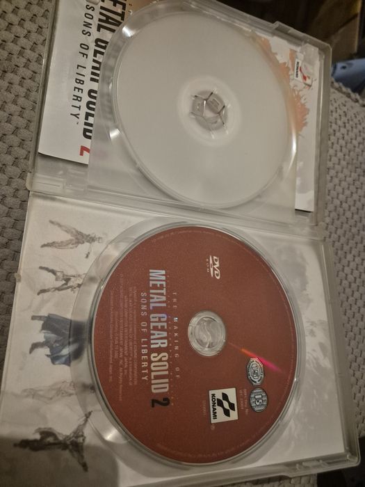 Joc de colecție Metal Gear Solid 2, complet ptr  PlayStation 2, ps2 play station 2 ps 2.