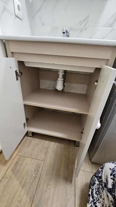 Тумба под раковины и зеркала
