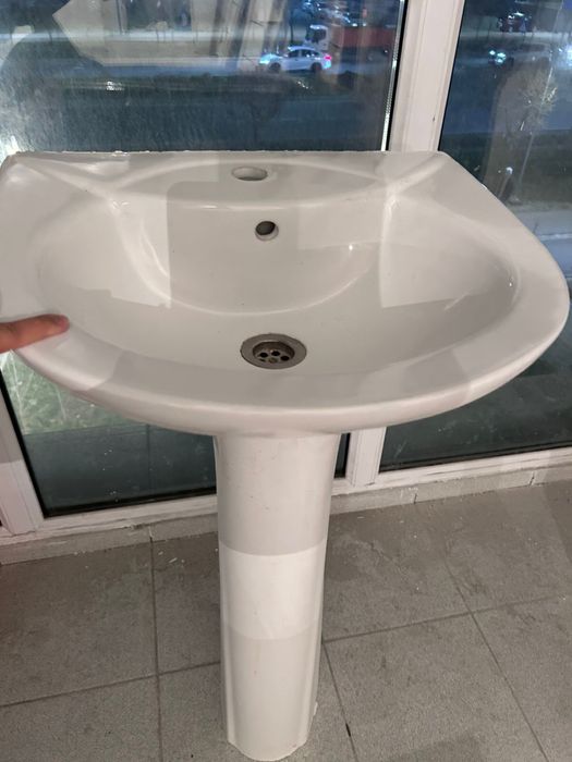 Продам раковину и унитаз