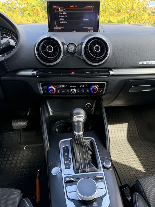 Vand Audi A3 e-tron,2015,204cp!