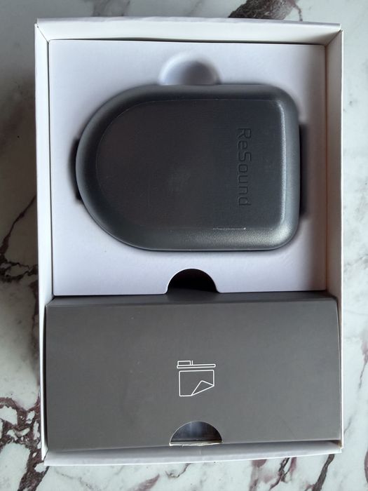 2 Aparate auditive ReSound GN Premium – nepurtate – accesorii complete + baterii extra