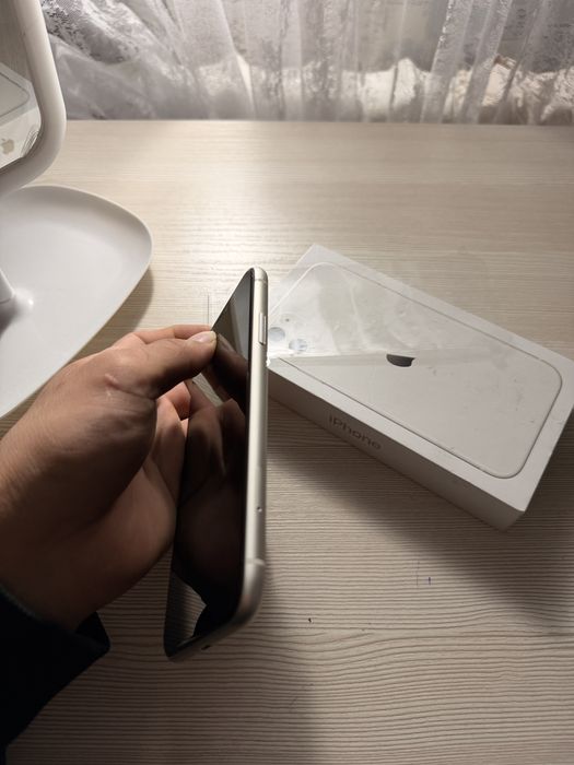 Iphone 11,коробкасы бар,ремонтта болмаған